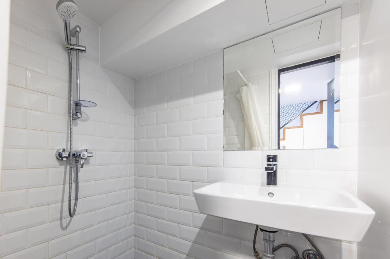 Urban Two-Level Apartments 13 Tallinn Exterior photo